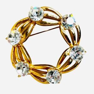 Vintage Gold Tone Large Rhinestone Wreath Brooch